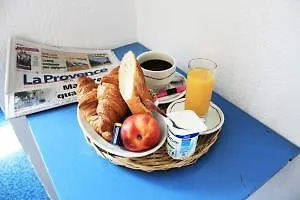 Le Castelet 2*