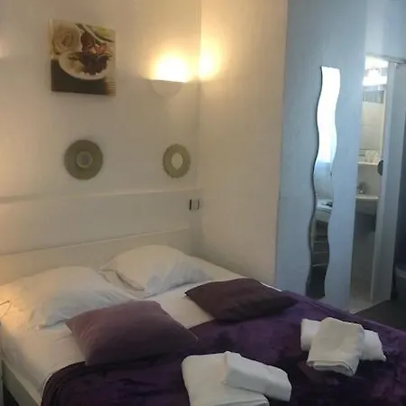 Le Castelet Hotel 2*